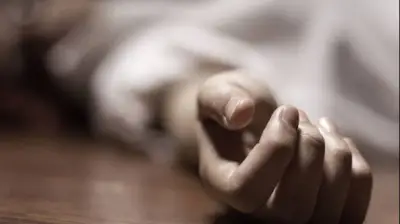 سيدة تنهي حياتها من شرفة منزلها في سموحة بعد بث مباشر مؤثر عن معاناتها