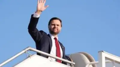 الوفد الأمريكي يغادر باكستان بعد فشل المحادثات مع إيران