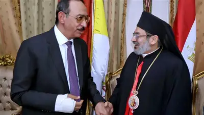 محافظ سوهاج يزور المطرانيات لتقديم التهنئة بعيد القيامة المجيد