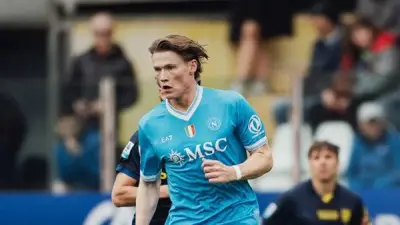 تعادل نابولي وبارما يربك المنافسة على الصدارة في الدوري الإيطالي