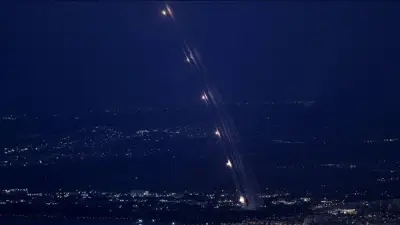 إطلاق صواريخ من لبنان واستهدافات إسرائيلية تتصاعد في الجليل الأعلى