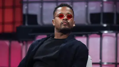 إيفرا يسخر من ريمونتادا برشلونة: أوروبا قصة أخرى والفريق الكتالوني غير قادر على العودة