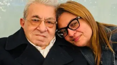 يسر فلوكس تهدي رسالة مؤثرة لوالدها الفنان فاروق فلوكس: 