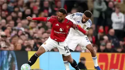 خسارة مريرة لمانشستر يونايتد أمام ليدز تهز ترتيب الدوري الإنجليزي