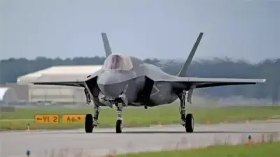 إندونيسيا ترفض تحليق الطائرات الأمريكية في أجوائها خوفًا من التورط في نزاعات بحر الصين الجنوبي