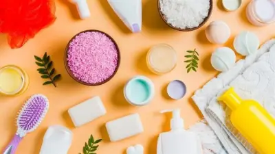 ماسكات طبيعية للجسم قبل النوم: سر النعومة والترطيب العميق أثناء الراحة