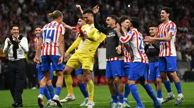 أتلتيكو مدريد يشن حملة سخرية واسعة من برشلونة بعد إقصائه من دوري الأبطال