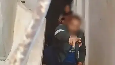 القبض على عم فتاة وزوجته وعمتها بتهمة ضربها والاستيلاء على شقتها بسبب الميراث في البحيرة