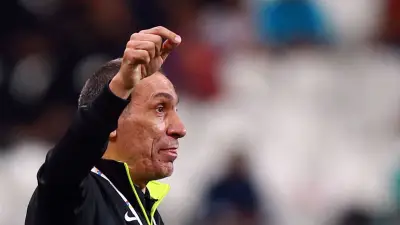 مدرب تاريخي من البريميرليج ينقذ نادي الخليج بعد رحيل دونيس للمنتخب السعودي