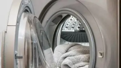 مطالبات برلمانية بتشديد إجراءات دخول المنتقبات للمستشفيات بعد حادثة خطف رضيع