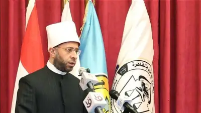 وزير الأوقاف: الأسرة كيان مقدس محاط بسياج من نور في مواجهة التحديات المعاصرة