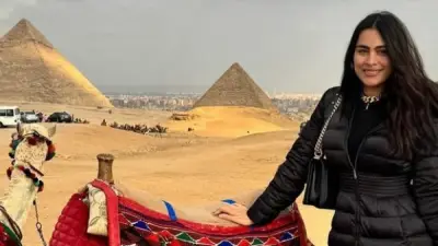 هاجر أحمد تخطف الأنظار بإطلالة كاجوال أنيقة تبرز رشاقتها في أحدث ظهور