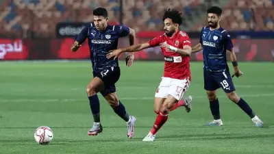 مواجهة الأهلي وبيراميدز: قمة الحسم في الدوري المصري الممتاز