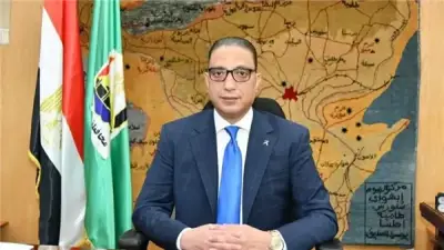 محافظ الجيزة يحث طلاب جامعة القاهرة على اغتنام الفرص العملية في ملتقى التوظيف