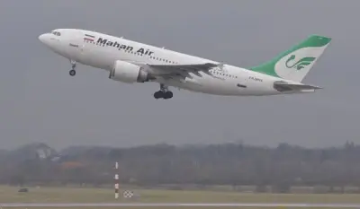 إيران تستأنف الرحلات الجوية الدولية من مطار مشهد بعد توقف دام عدة أيام