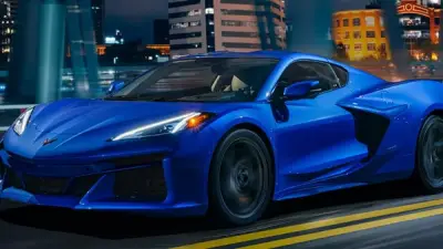 شيفروليه كورفيت Z06 E-Ray 3LZ: وحش التسارع بتقنيات هجينة متطورة