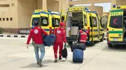 الهلال الأحمر يرسل قافلة مساعدات ضخمة إلى غزة تتجاوز 4685 طنًا