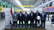 وزير النقل يشهد توقيع اتفاقيتين لتصنيع 500 عربة سكك حديدية وتطوير الورش
