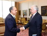 وزير الخارجية يحذر من تداعيات الحرب على حرية الملاحة وسلاسل الإمداد وأمن الطاقة