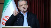بزشكيان: المسؤولون الأمريكيون يريدون استسلام إيران في ظل تصاعد التوترات الدبلوماسية