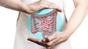 الإمساك المزمن: علامة خطر تكشف عن أمراض خطيرة تستدعي تدخلاً طبياً عاجلاً