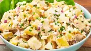 طريقة عمل سلطة بطاطس بالدجاج والبافلو صوص بخطوات سهلة