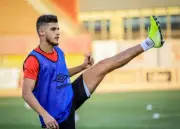 أحمد الشيخ: لاعبو الأهلي أصابهم التخمة الكروية وغياب الحافز