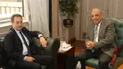 وزير الكهرباء يبحث مع سفير فرنسا تعزيز الشراكة في الطاقة المتجددة