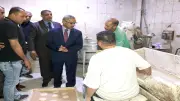 محافظ بني سويف يتفقد مخبزاً في شرق النيل ويشدد على جودة الخبز والنظافة