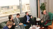 وزير الكهرباء يبحث مع السفير الفرنسي تعزيز التعاون في الطاقات المتجددة