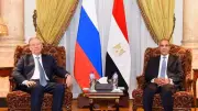 لقاء وزير الخارجية مع مساعد رئيس روسيا لتعزيز التعاون المشترك