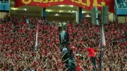 هتافات غاضبة من جماهير الأهلي ضد الخطيب بعد خسارة قاسية أمام بيراميدز