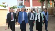 محافظ بني سويف يتفقد مدرسة بإهناسيا ويشدد على الانضباط التعليمي