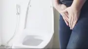 استشاري كلى يحذر من قلة البول وتأثيرها الخطير على صحة الجسم
