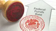 الفيدرالي يثبت الفائدة والذهب في اختبار صعب بين قوة الدولار والمخاطر