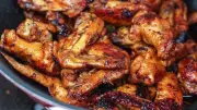 طريقة عمل أجنحة الدجاج المشوية بخطوات بسيطة ونكهة لا تقاوم