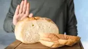 خبير يحذر من الانسياق وراء تريند عيش الشعير دون أساس علمي