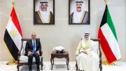 وزير الخارجية المصري يؤكد تضامن بلاده الكامل مع الكويت في مباحثات مع نظيره الكويتي