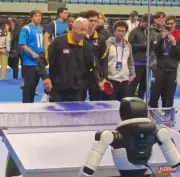 روبوتات الذكاء الاصطناعي تسرق الأضواء في ذكرى دبلوماسية التنس ببكين