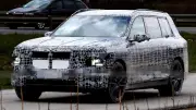 بترقيات استثنائية.. شاهد سيارة BMW iX7 الجديدة: تصميم كلاسيكي بتقنيات ثورية