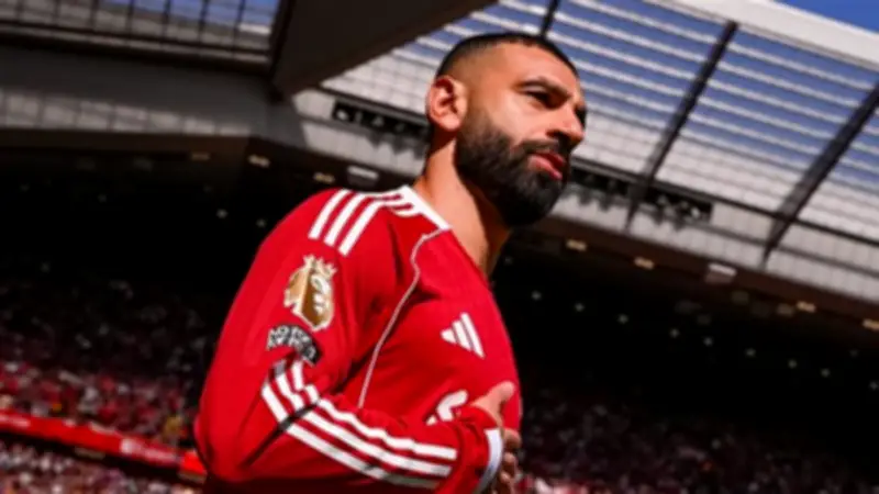 مدرب إيفرتون السابق يحرض ليفربول على منع محمد صلاح من مباراة الوداع والنادي