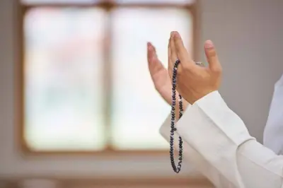 10 أدعية يوم عرفة تجمع الخيرات وتفتح الأبواب المغلقة وتسد الديون