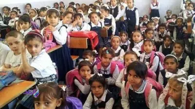 التعليم تكشف خطة خفض كثافة الفصول من 100 إلى 40 طالبًا