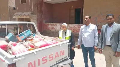 ضبط 1000 لتر مياه غازية منتهية الصلاحية في حملات تموينية بقنا