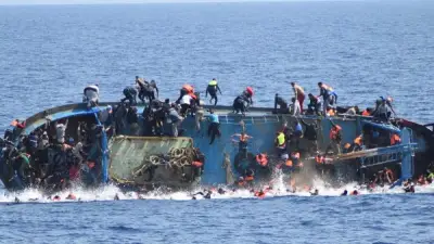 عثور على 12 جثة متحللة داخل مركب صيد في سيدي براني بمطروح