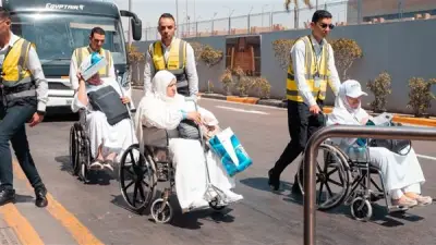 مصر للطيران تنظم 13 رحلة لنقل حجاج 7 محافظات إلى الأراضي المقدسة