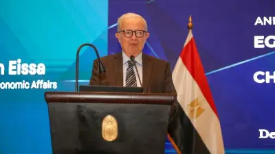 نائب رئيس الوزراء: قيد 16 شركة حكومية بالبورصة تمهيداً للطرح
