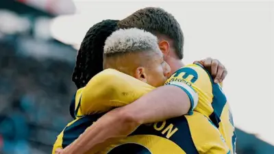 توتنهام يتقدم على أستون فيلا 2-0 في الشوط الأول بالدوري الإنجليزي