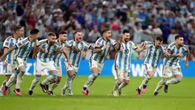 سكالوني يعلن قائمة الأرجنتين لكأس العالم 2026 وميسي حاضر
