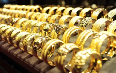 ارتفاع ملحوظ في سعر الذهب عيار 21 اليوم بنهاية التعاملات وهذه قيمته بالصاغة الآن